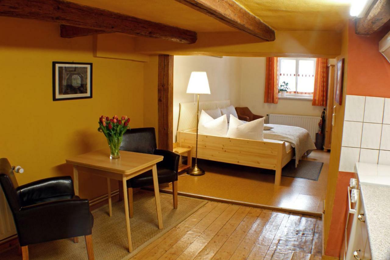 Ferienwohnung Im Damm Quedlinburg Bagian luar foto